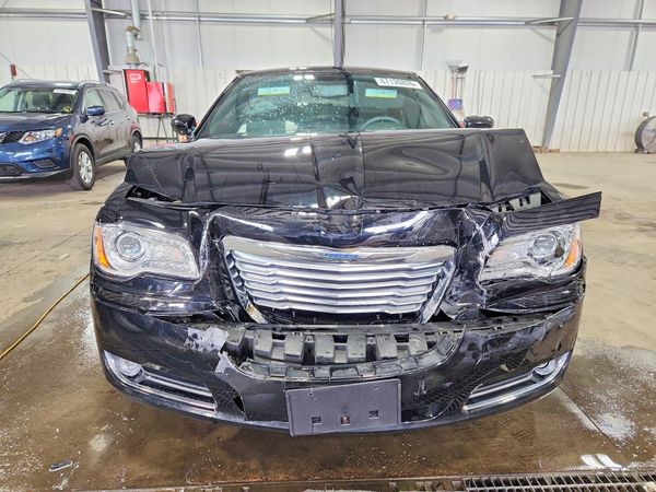 2013 CHRYSLER 300 Base