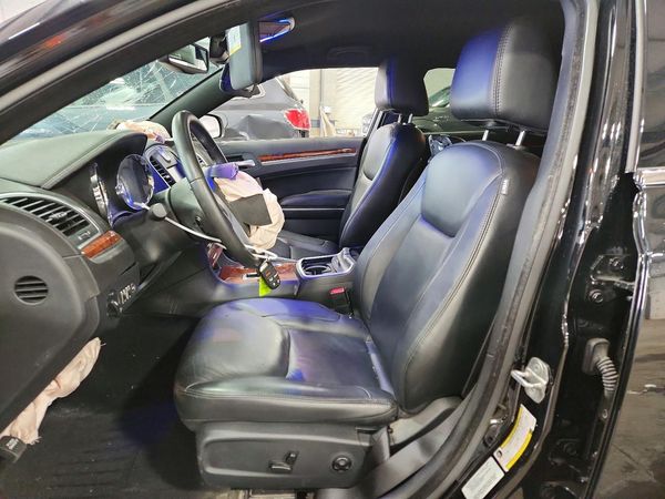 2013 CHRYSLER 300 Base