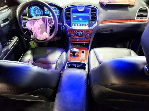 2013 CHRYSLER 300 Base