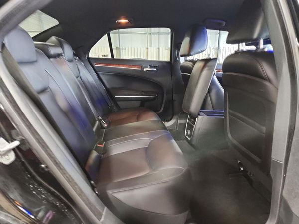 2013 CHRYSLER 300 Base