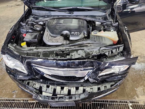2013 CHRYSLER 300 Base