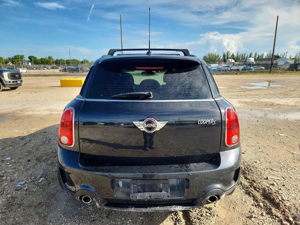 2014 MINI COOPER