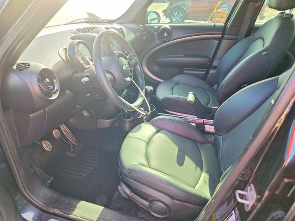 2014 MINI COOPER