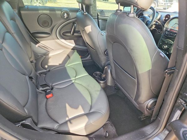 2014 MINI COOPER