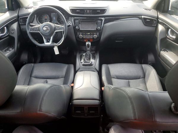 2022 NISSAN ROGUE SPORT SL