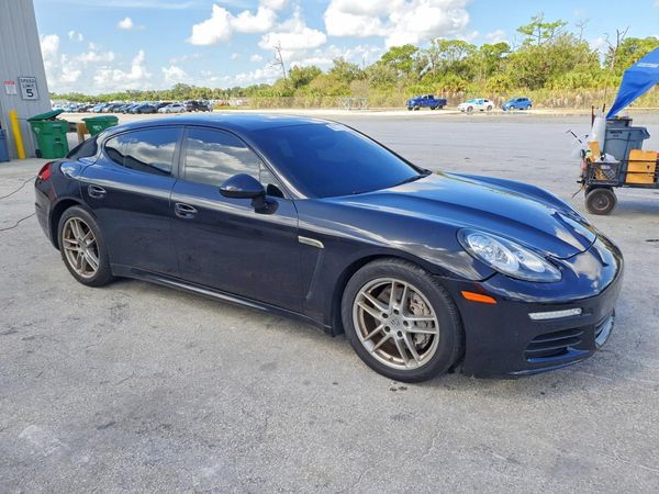 2014 PORSCHE PANAMERA Base (2WD), 4 (4WD)