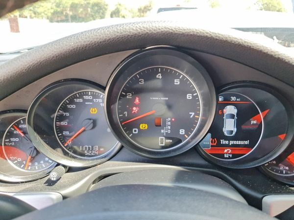 2014 PORSCHE PANAMERA Base (2WD), 4 (4WD)