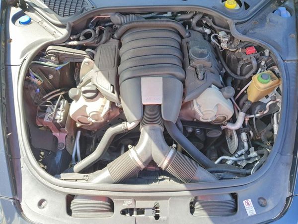 2014 PORSCHE PANAMERA Base (2WD), 4 (4WD)