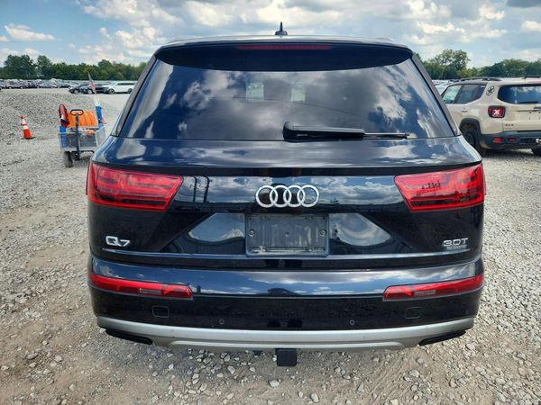 2017 AUDI Q7 quattro Prestige