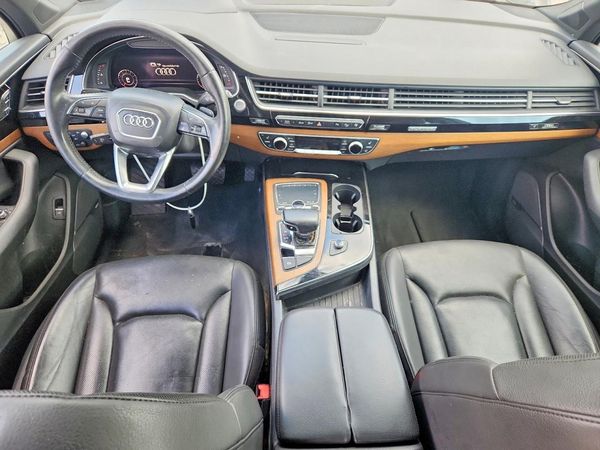 2017 AUDI Q7 quattro Prestige