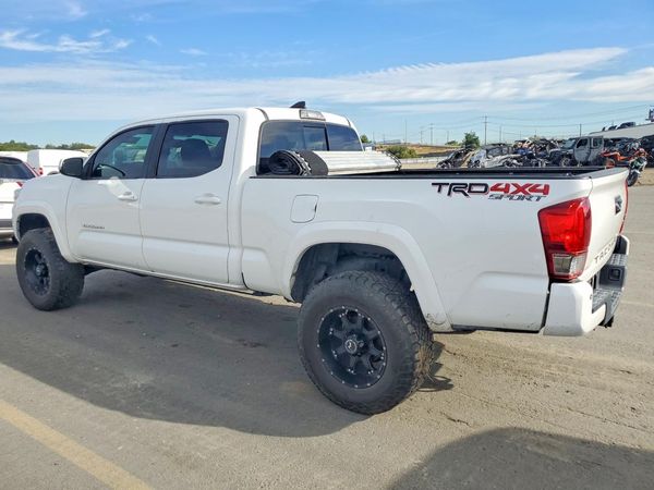 2017 TOYOTA TACOMA
