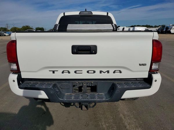 2017 TOYOTA TACOMA
