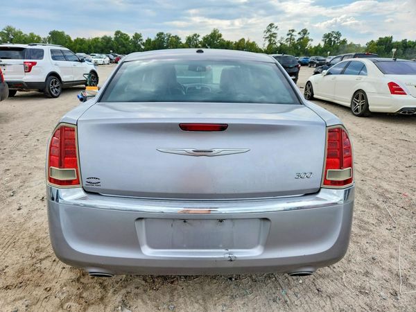 2014 CHRYSLER 300
