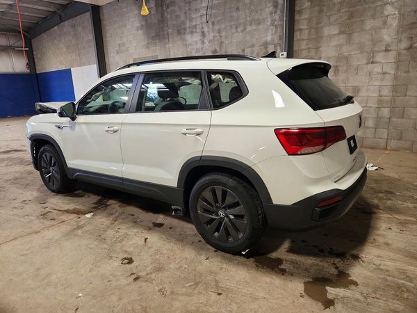 2022 VOLKSWAGEN TAOS