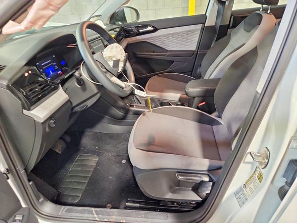 2022 VOLKSWAGEN TAOS