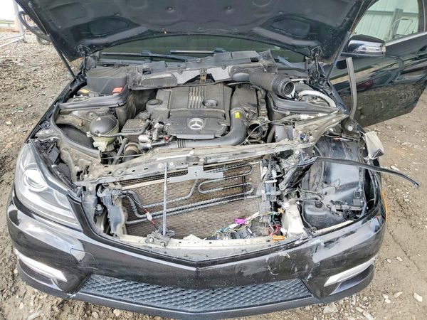 2014 MERCEDES-BENZ C