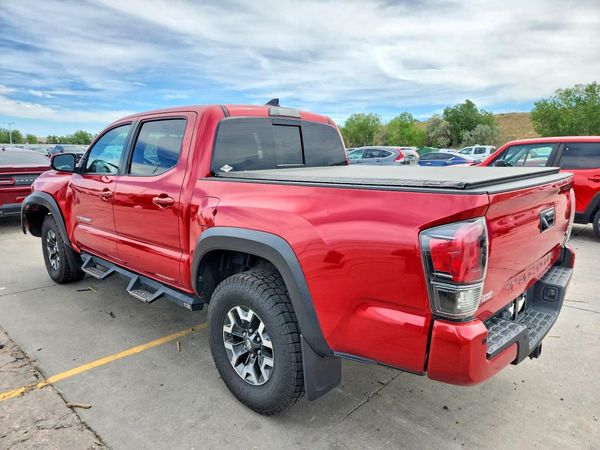 2017 TOYOTA TACOMA