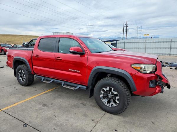 2017 TOYOTA TACOMA