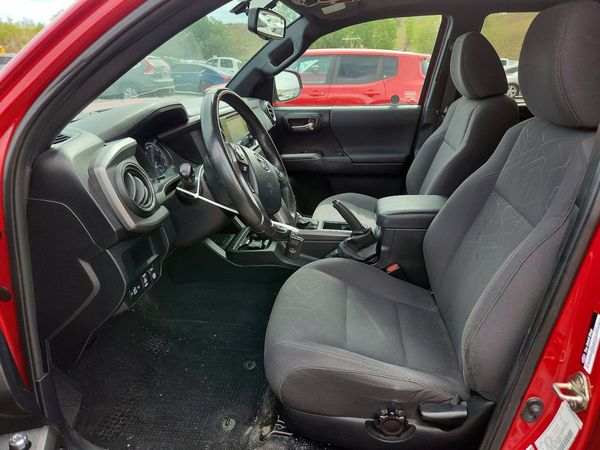 2017 TOYOTA TACOMA