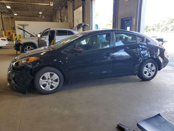 2015 KIA FORTE
