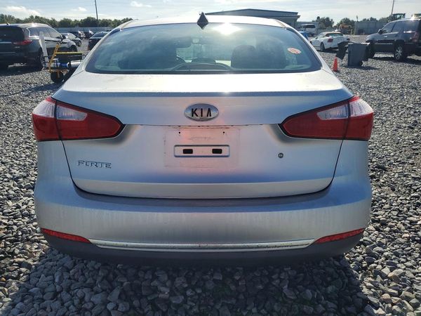 2014 KIA FORTE