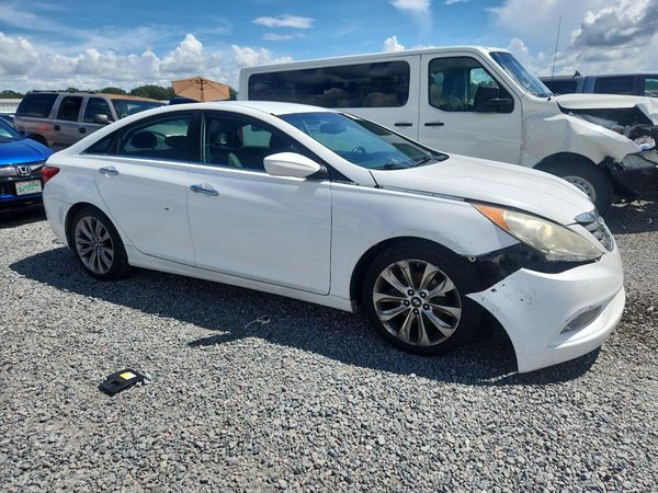 2013 HYUNDAI SONATA
