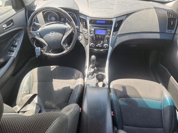2013 HYUNDAI SONATA