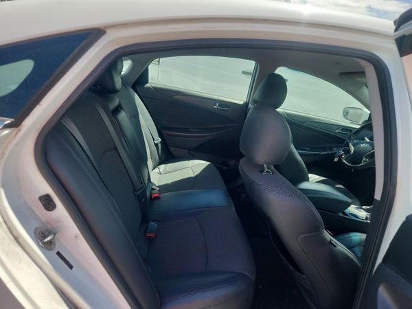 2013 HYUNDAI SONATA