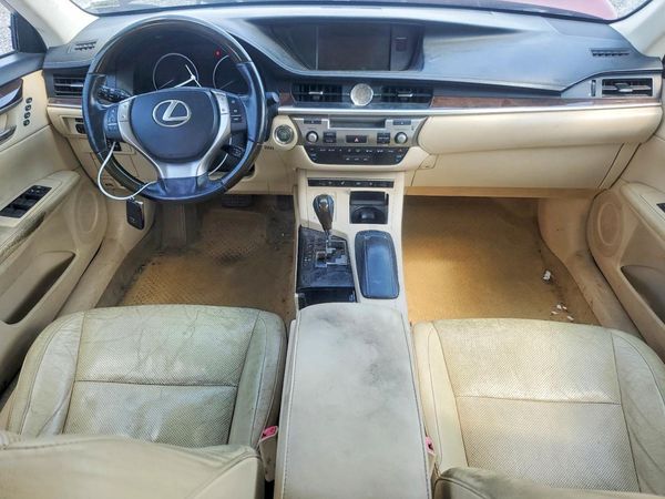 2014 LEXUS ES
