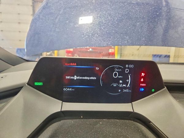 2024 TOYOTA PRIUS