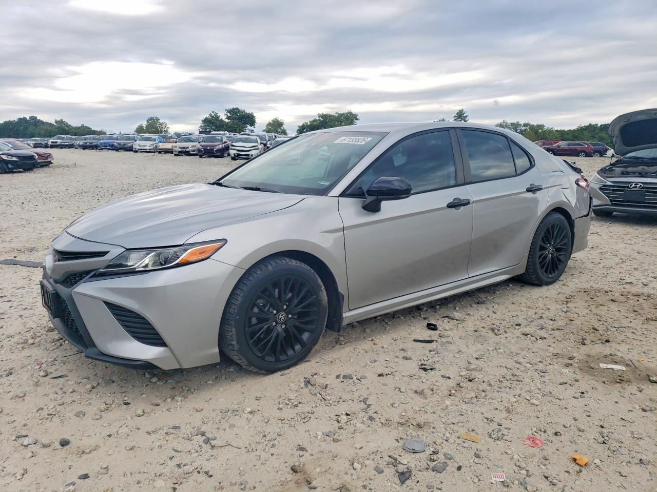 2020 TOYOTA CAMRY SE