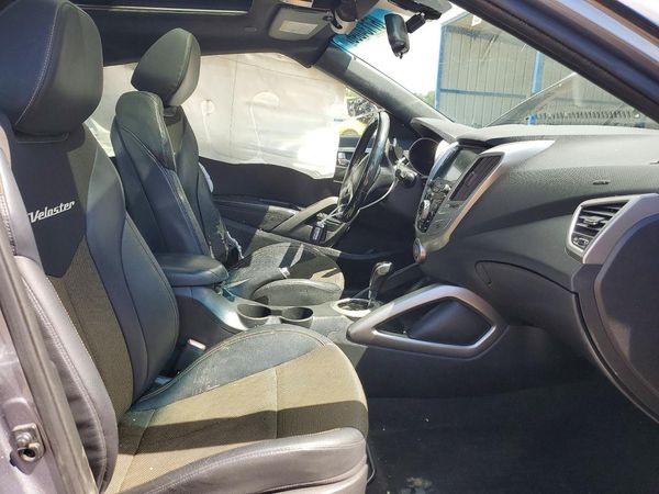 2016 HYUNDAI VELOSTER