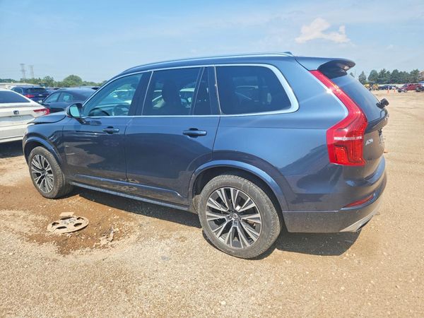 2021 VOLVO XC90 Momentum