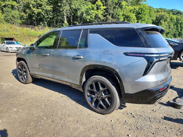 2025 CHEVROLET TRAVERSE RS