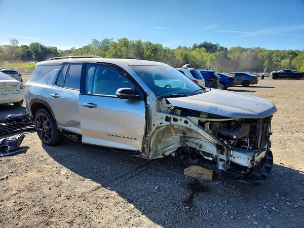 2025 CHEVROLET TRAVERSE RS