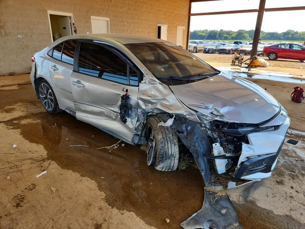 2021 TOYOTA COROLLA SE, CVT