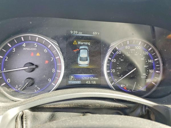 2017 INFINITI Q50