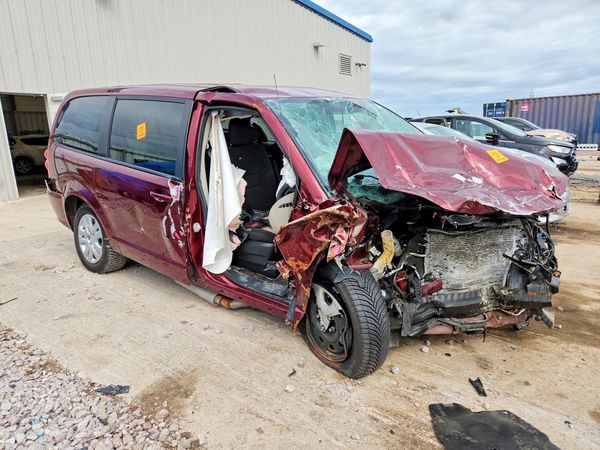 2018 DODGE CARAVAN SE — Passenger 3/4