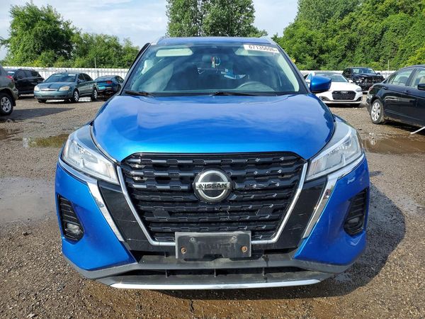 2021 NISSAN KICKS SV