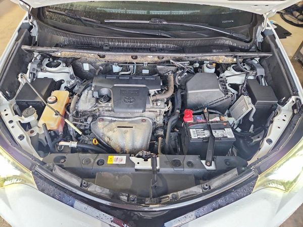 2018 TOYOTA RAV4 SE