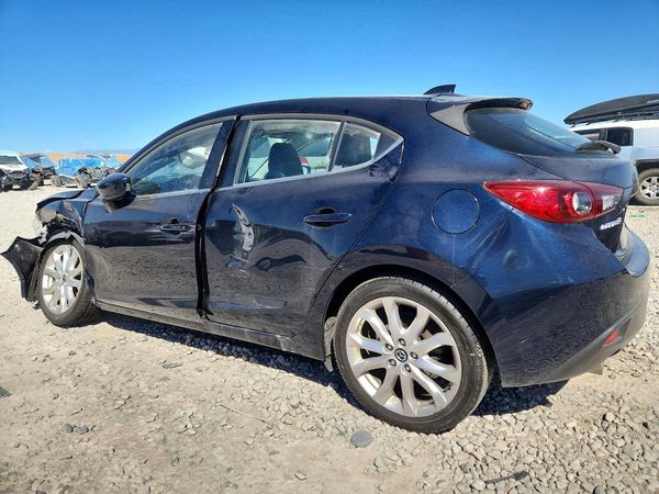2015 MAZDA 3 Touring/GS