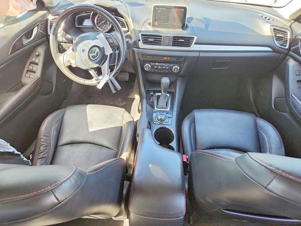 2015 MAZDA 3 Touring/GS