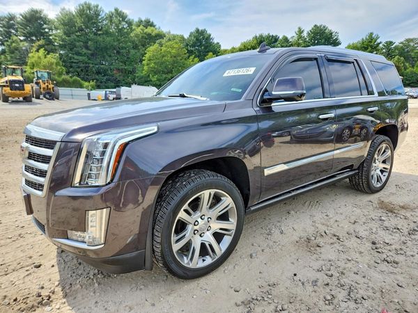 2016 CADILLAC ESCALADE Premium