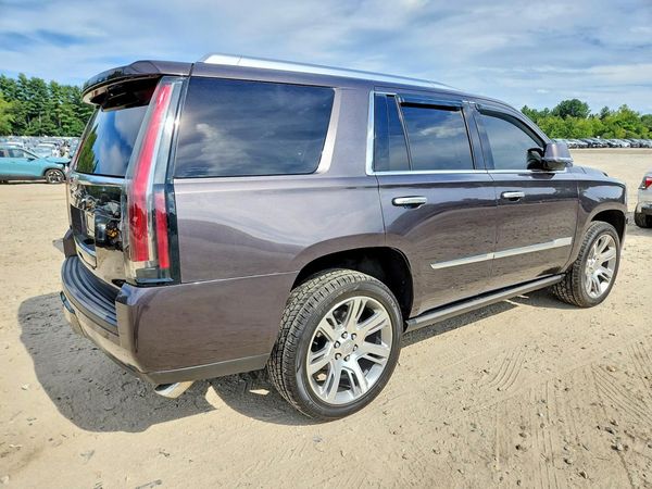 2016 CADILLAC ESCALADE Premium