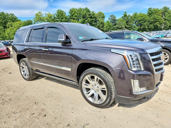 2016 CADILLAC ESCALADE Premium