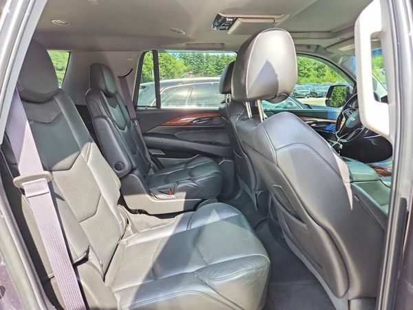 2016 CADILLAC ESCALADE Premium