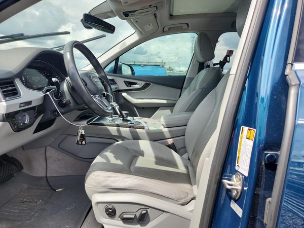 2018 AUDI Q7 quattro Premium Plus