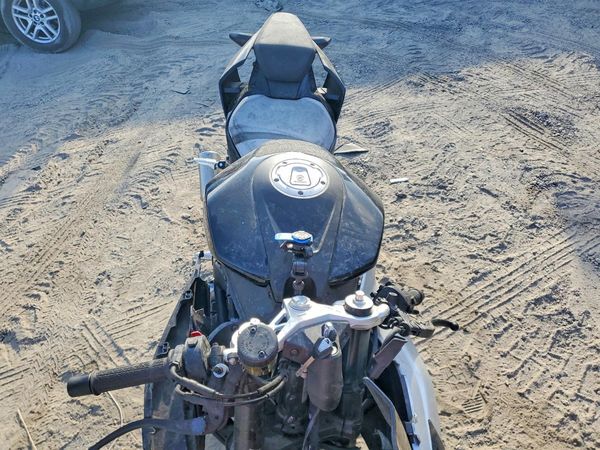 2025 CF MOTO 675SS