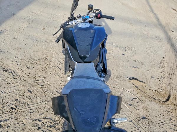 2025 CF MOTO 675SS