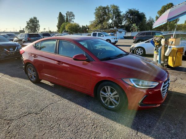 2017 HYUNDAI ELANTRA